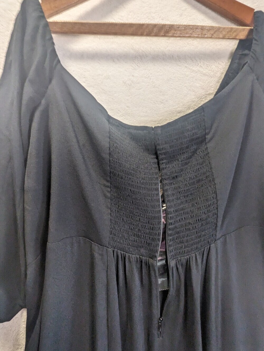 Reformation Black Off-Shoulder Smocked Maxi Dress Size US 18 FLAW - Picture 5 of 12